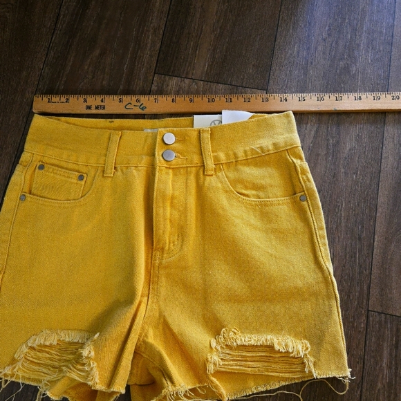 High Waist Shorts Yellow /Mustard Color size 27 - Picture 5 of 7